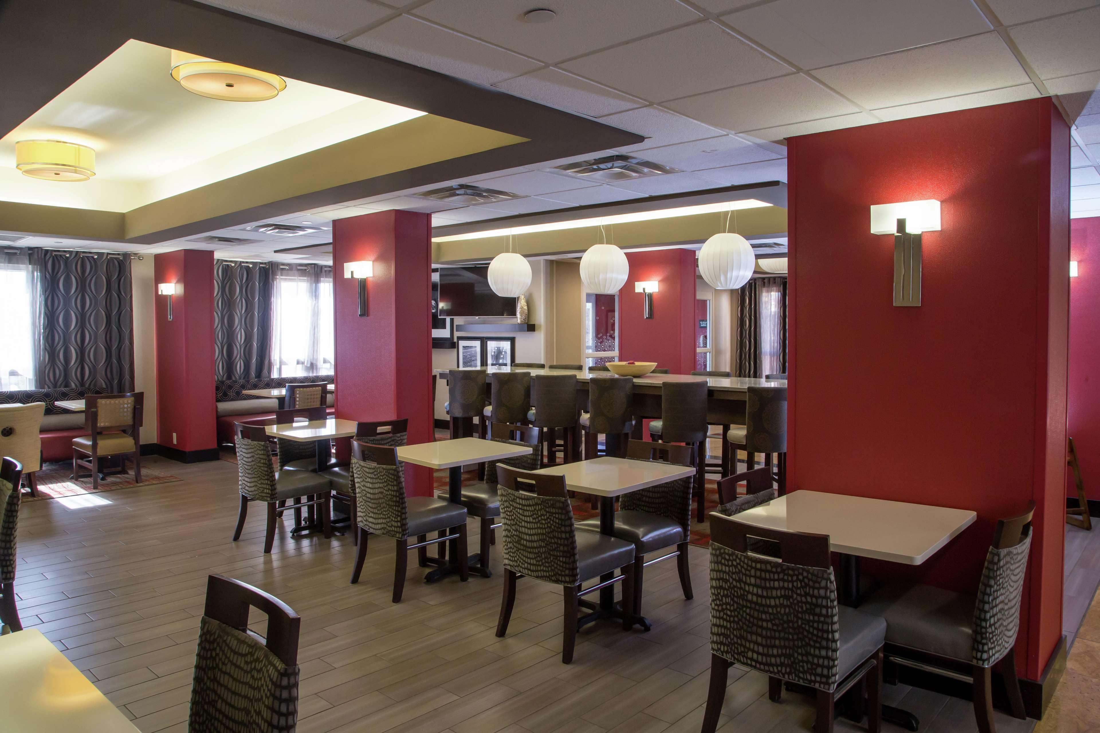 Hampton Inn Oxford-West Exterior photo