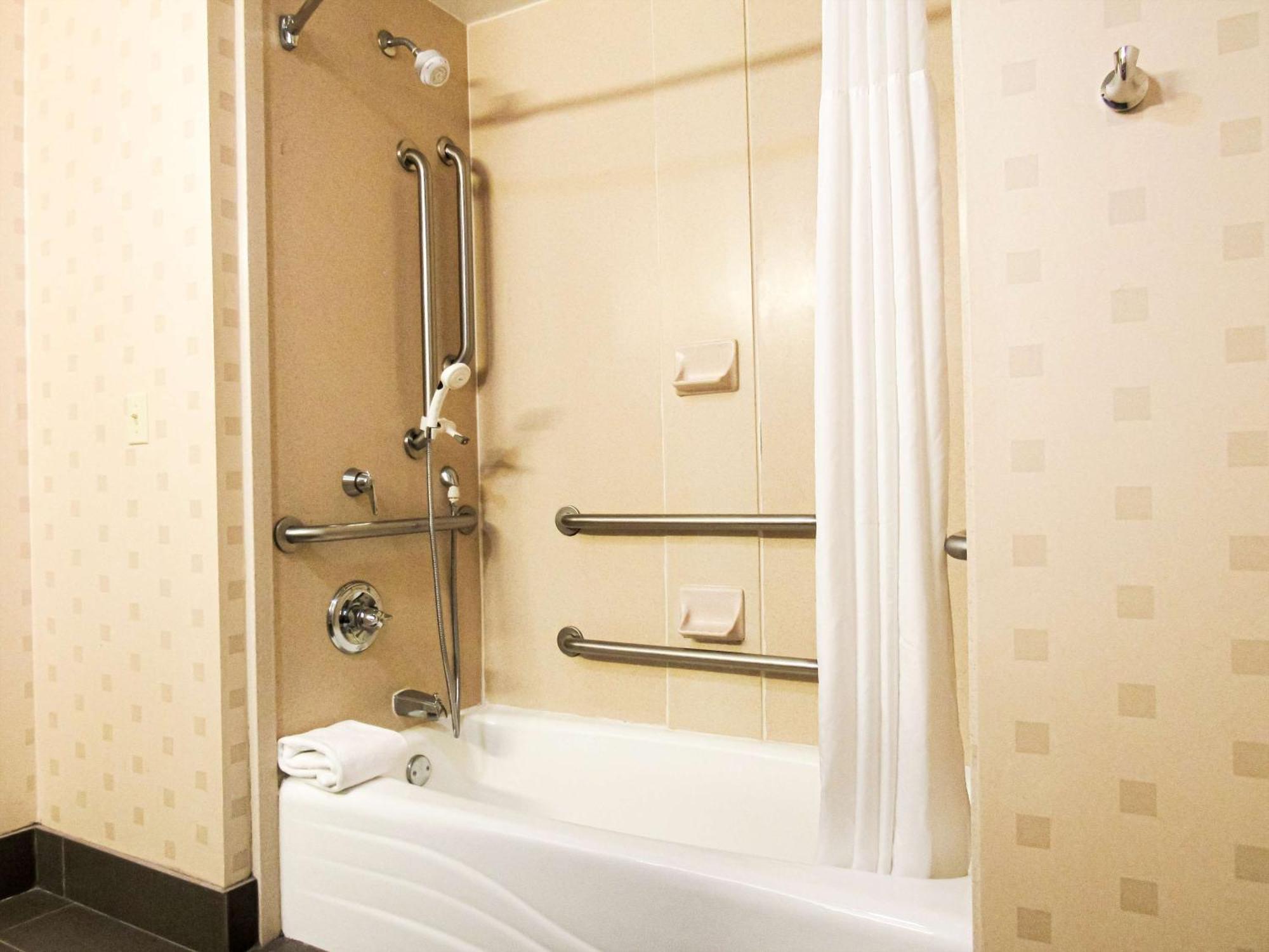 Hampton Inn Oxford-West Exterior photo