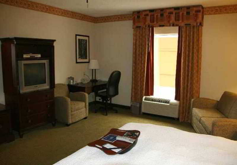 Hampton Inn Oxford-West Room photo